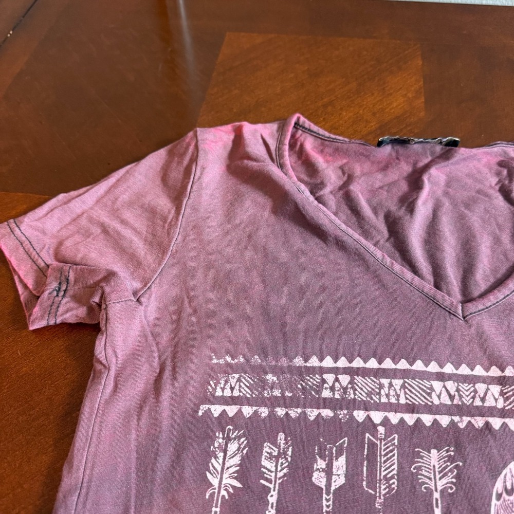 Urban X Boho Elephant Graphic Tee Women's V-Neck Top Made in USA PINK Purple L - Picture 8 of 10
